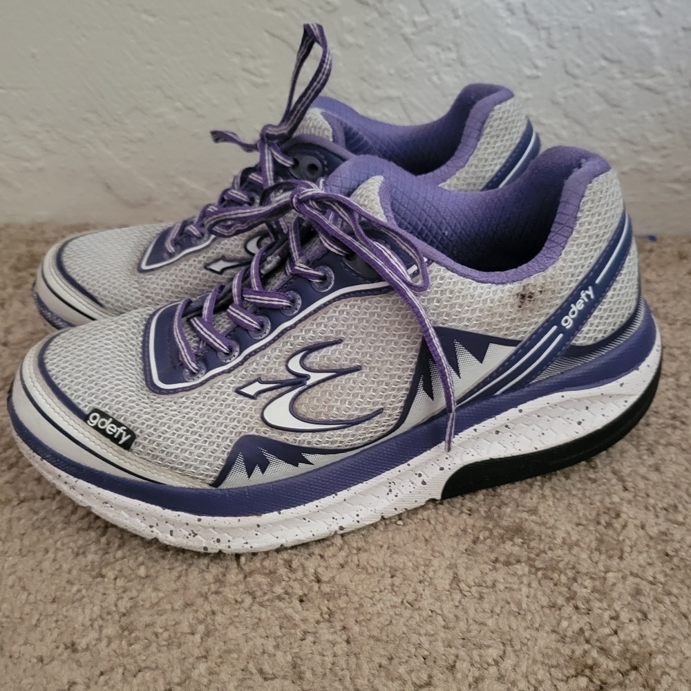 Gdefy Mighty Walk Shoes Size 6.5